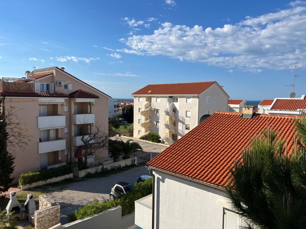 Apartment Luka Novalja Eksteriør bilde